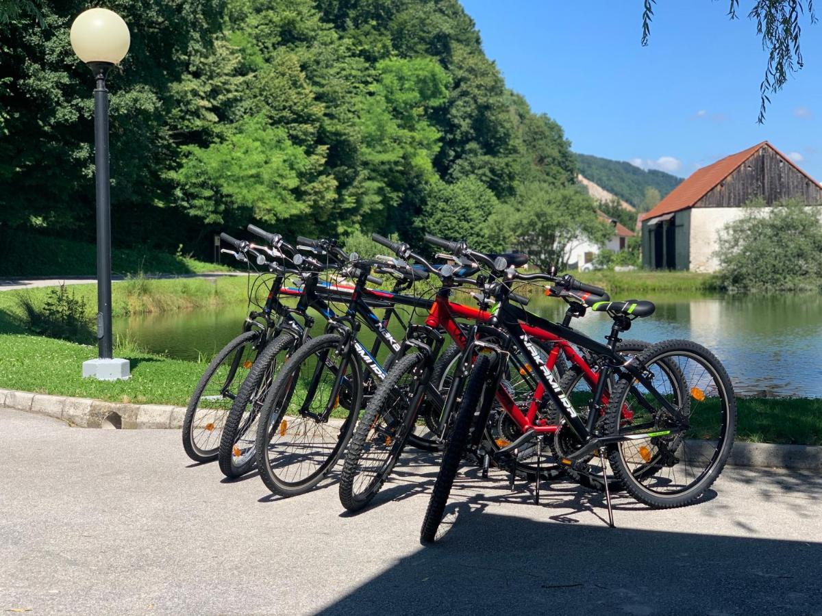 Kozjanski Dvor Podčetrtek Exterior foto