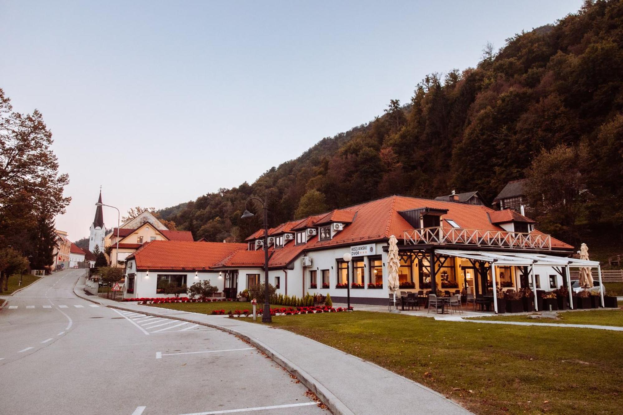 Kozjanski Dvor Podčetrtek Exterior foto